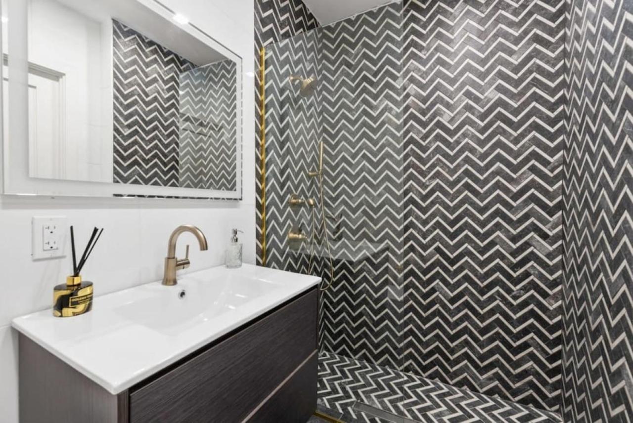 Top Notch 2Br Suite Minutes To Central Park นิวยอร์ก ภายนอก รูปภาพ